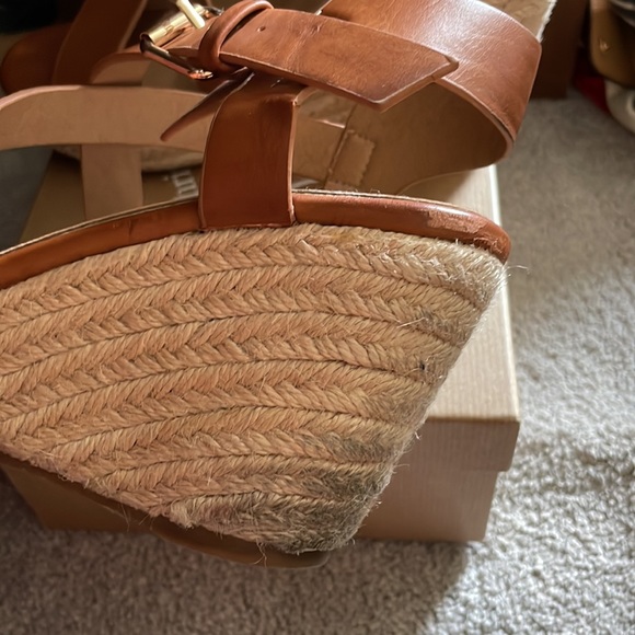 Wedge Heels size 6.5 - Picture 2 of 4